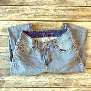 Boston Proper women’s light blue  jeans size 6